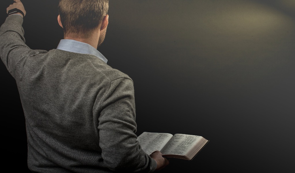 Должна ли разъяснительная проповедь быть евангелизационной?